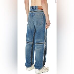 NWT Diesel Straight Jeans D-Mand 09f20 Blue Denim with Black Accents Men 29x32